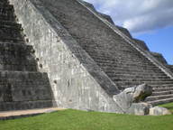 el_castillo_7_thumb.jpg