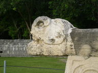 upper_temple_of_jaguars1_thumb.jpg