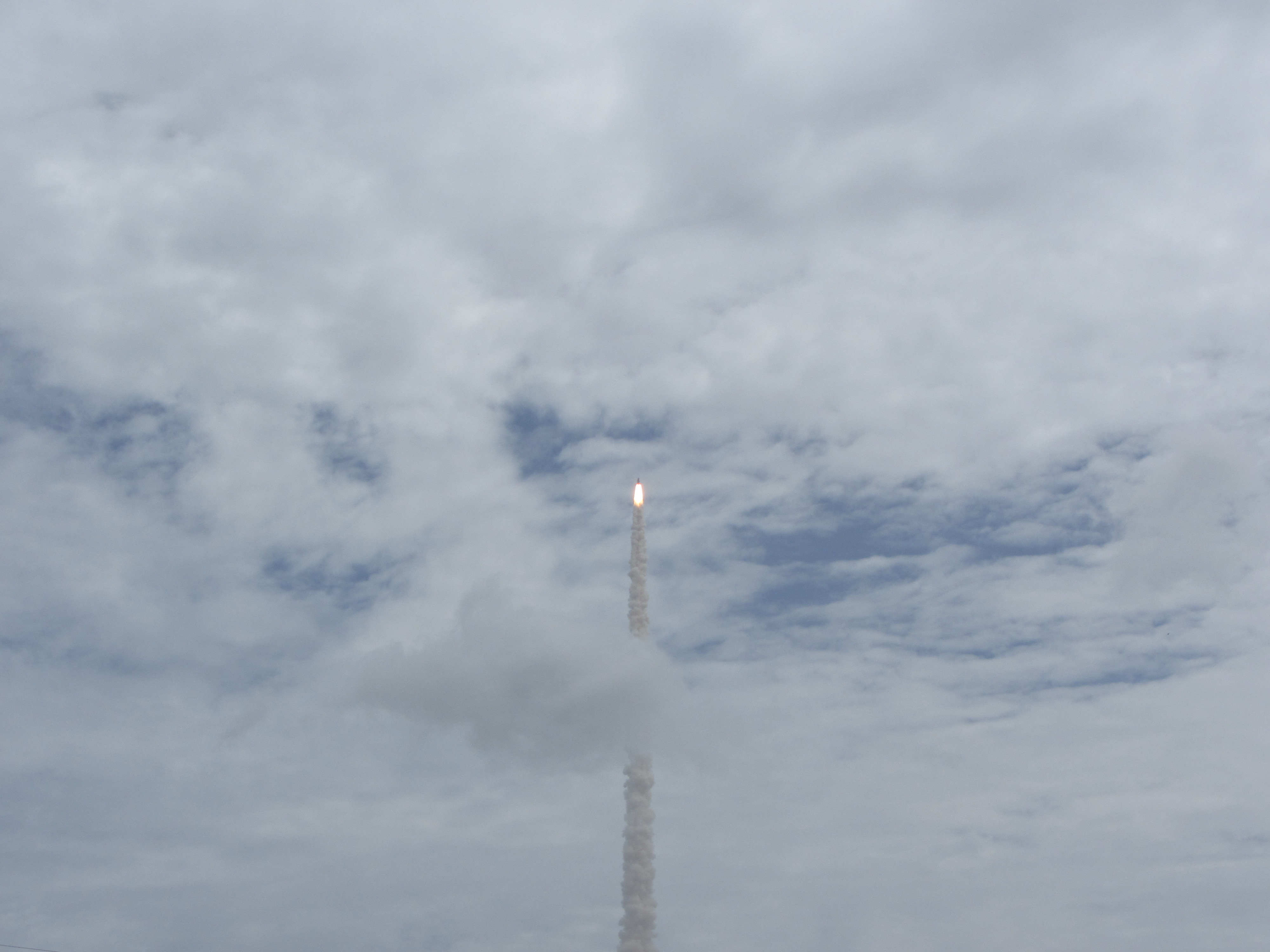 sts-135_1_thumb.jpg